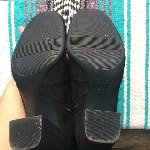 Naturalizer booties - Picture 2 of 5